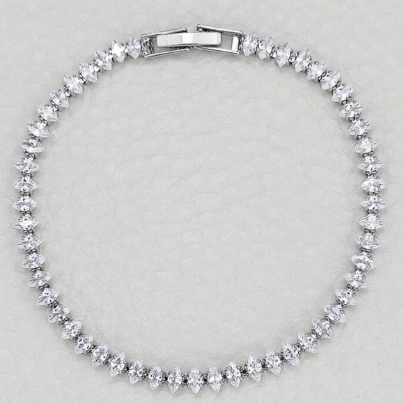 ‘7’ NEW 925 STERLING SILVER DIAMOND BRACELET, NICE BRACELET, CUTE BRACELET - Picture 2 of 5
